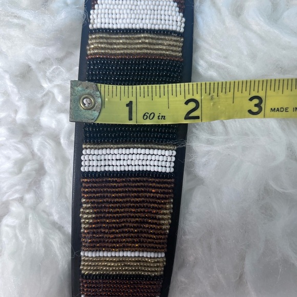 Hand beaded large dog collar - Picture 4 of 6